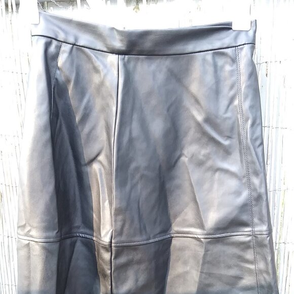 H&M Black Faux Leathern Pleather Skirt - Sz.8 - Picture 1 of 12